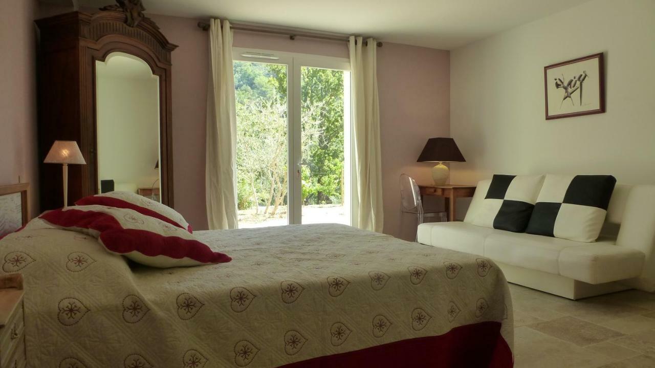 Le Vallon Des Oliviers Montauroux Luaran gambar